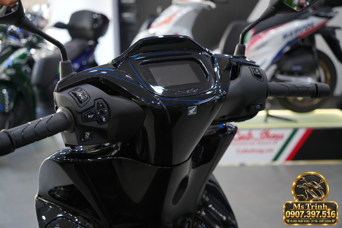 Honda SH150i Ý đen bóng 2027 tại Khánh Hòa - Sơn bóng lịch sự, tiện ích cho mỗi ngày
