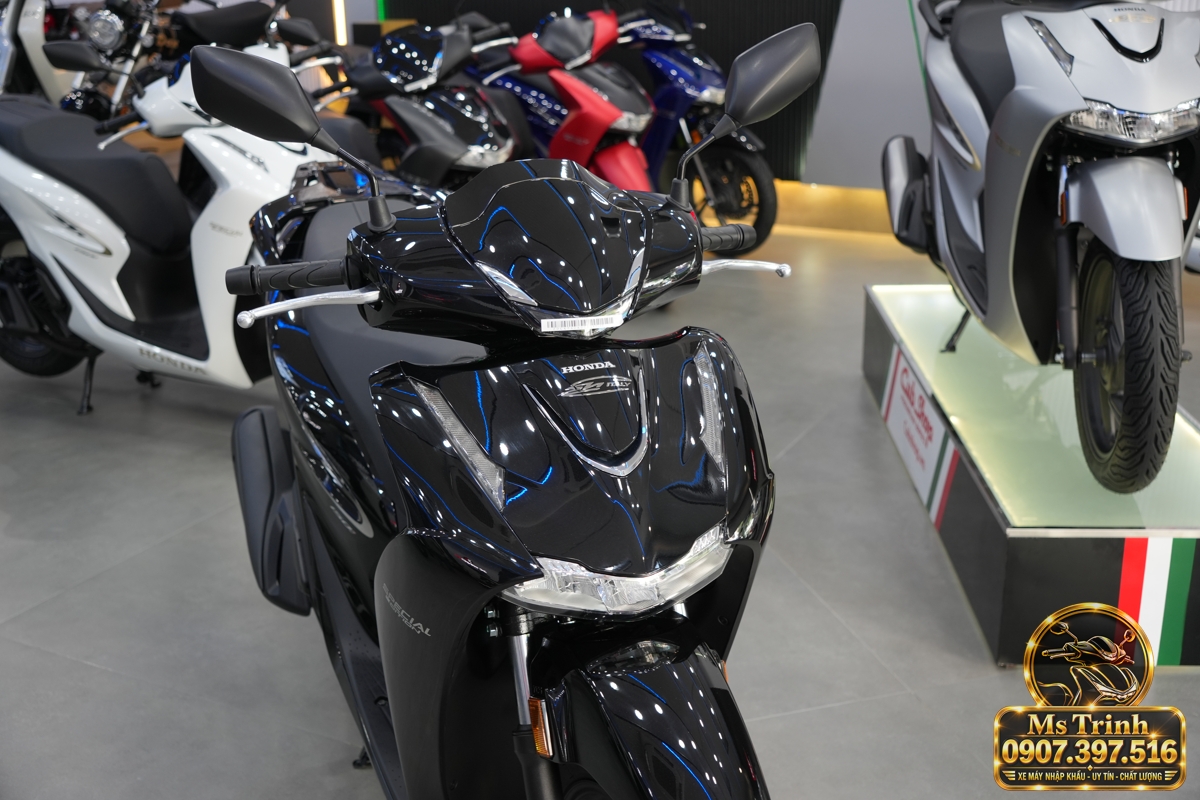 Honda SH150i Ý đen bóng 2027 tại Khánh Hòa - Sơn bóng lịch sự, tiện ích cho mỗi ngày