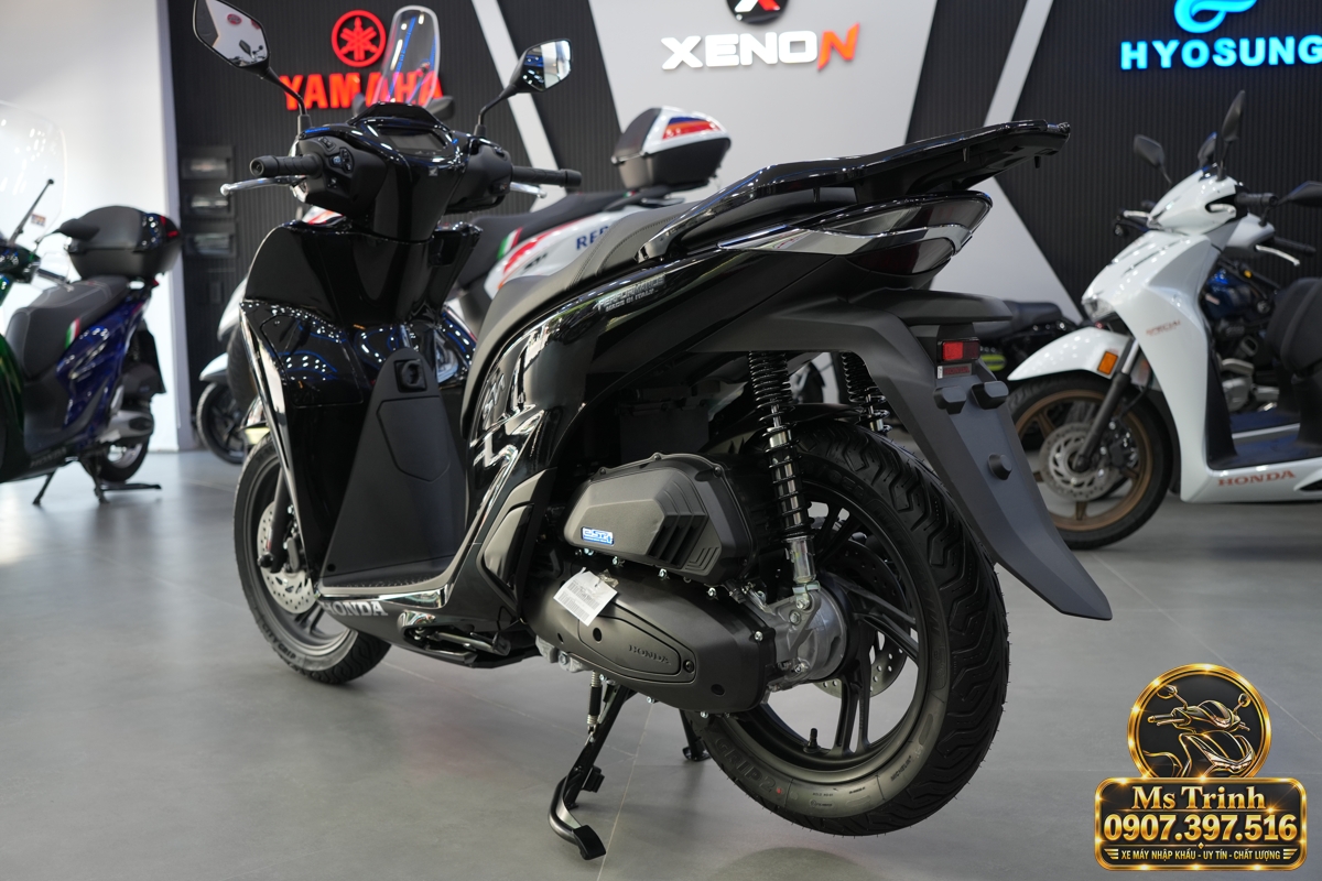 Honda SH150i Ý đen bóng 2027 tại Khánh Hòa - Sơn bóng lịch sự, tiện ích cho mỗi ngày