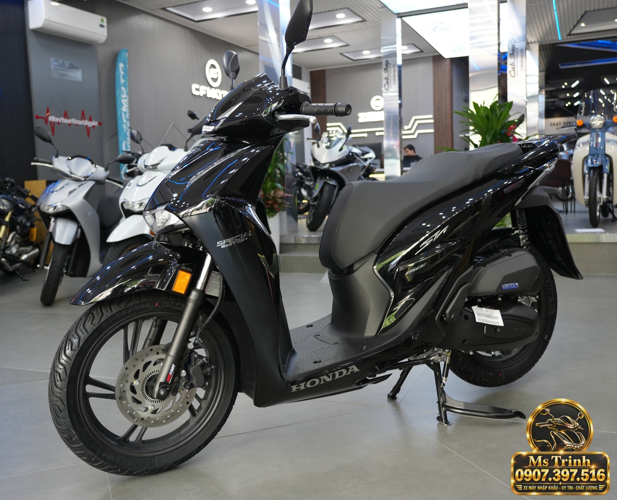 Honda SH150i Ý đen bóng 2027 tại Khánh Hòa - Sơn bóng lịch sự, tiện ích cho mỗi ngày