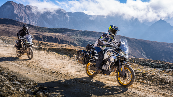 CF Moto 800MT Explorer 2025, ADV Cao Cấp Nhất, Chính Hãng, Giá Tốt tại Khánh Hòa