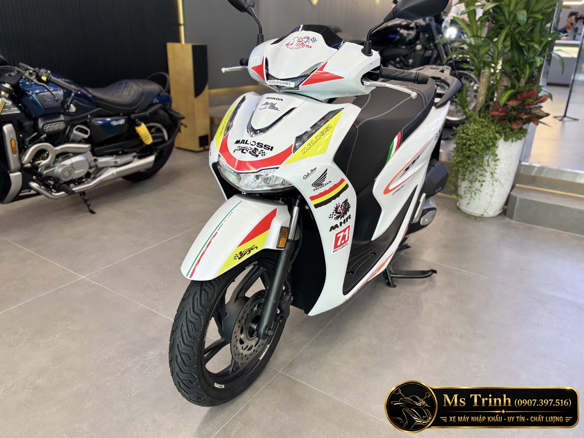 Honda SH150 Ý Malossi 2026 tại Khánh Hòa - Tem custom thể thao, dáng SH thanh lịch