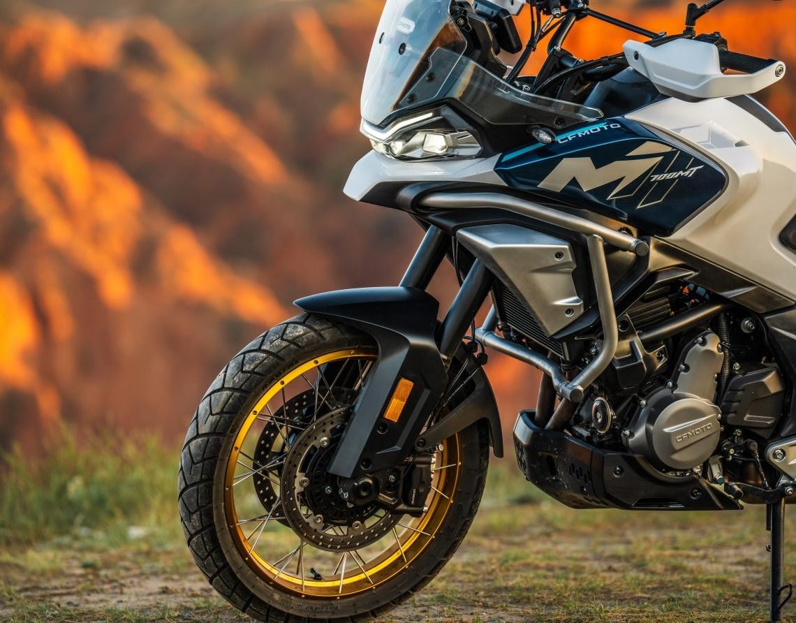 CF Moto 700MT 2025, ADV Tầm Trung Cao Cấp, Giá Rẻ, Chính Hãng tại Khánh Hòa