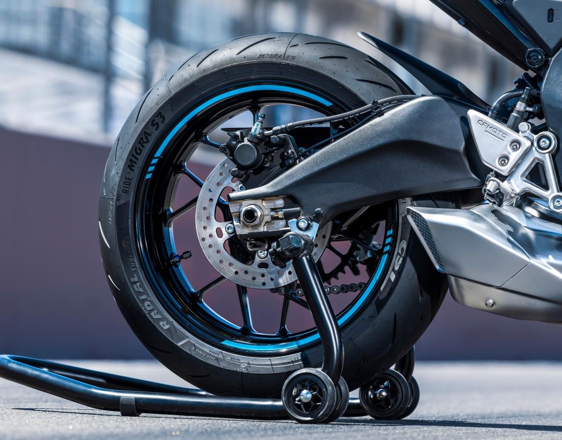 CF Moto 675SR-R 2025 3 Xi Lanh Ngang, Siêu Thể Thao, Giá Rẻ tại Khánh Hòa