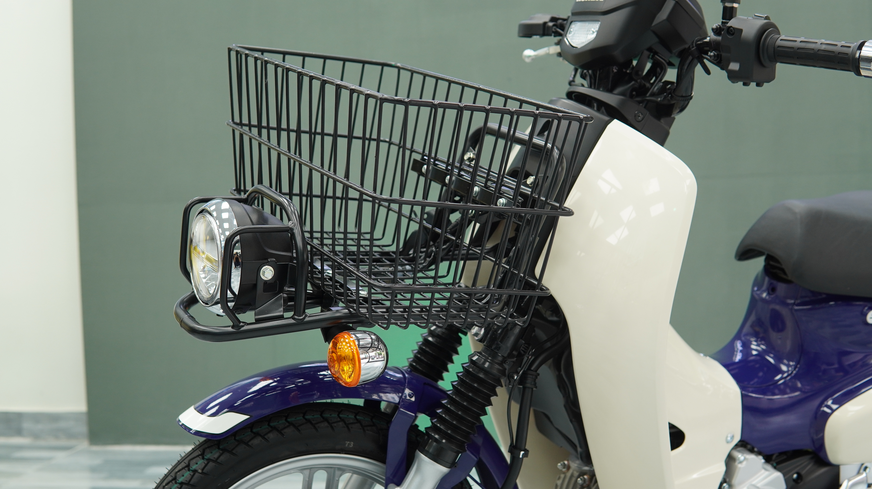 Honda Super Cub 110 Pro ABS 2025, Nhập Khẩu Chính Hãng Từ Nhật tại Khánh Hòa