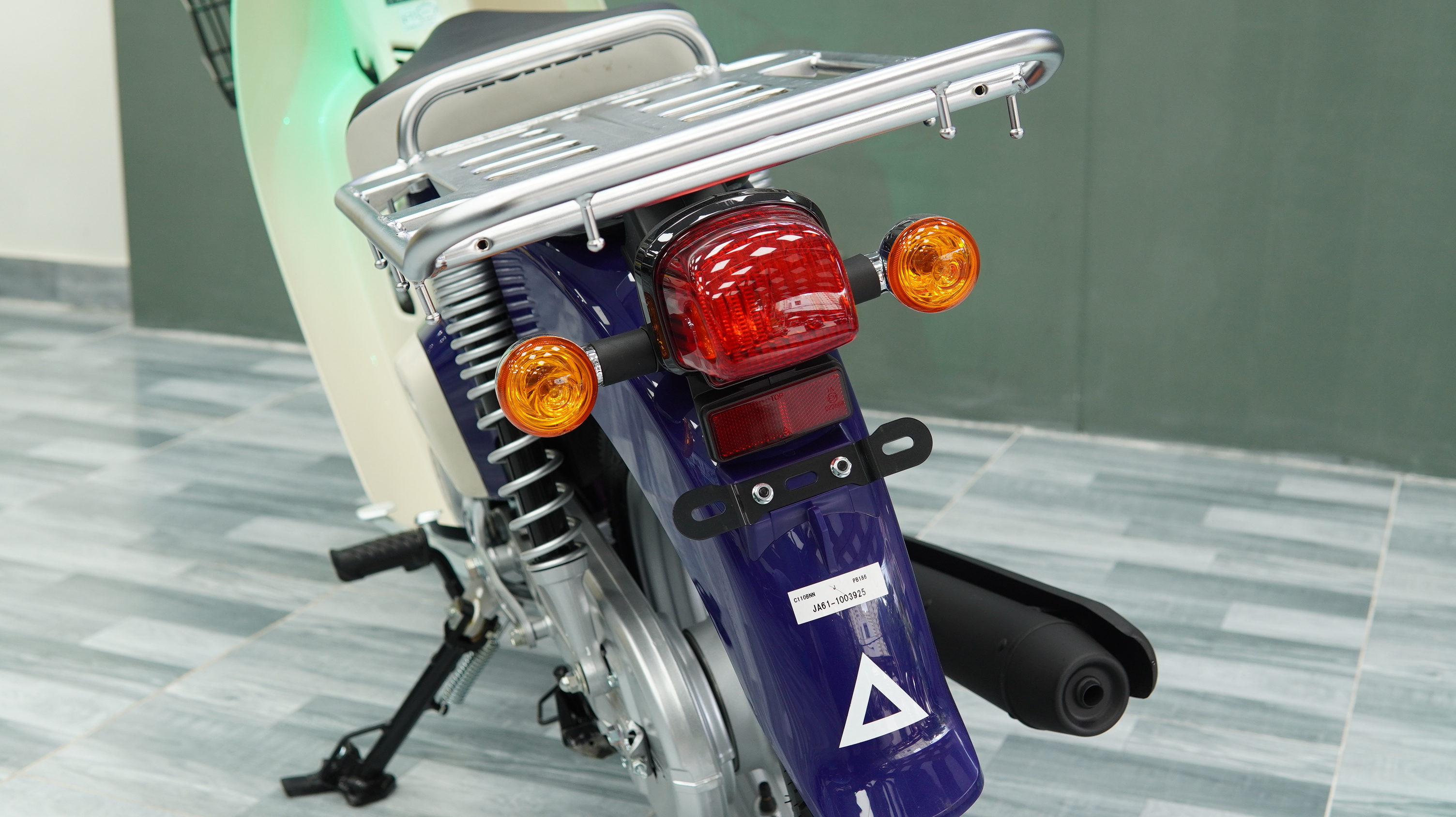 Honda Super Cub 110 Pro ABS 2025, Nhập Khẩu Chính Hãng Từ Nhật tại Khánh Hòa