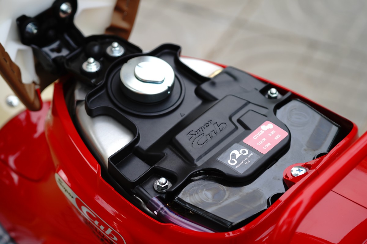 Honda Super Cub 110ABS Hello Kitty Edition, Made In Japan tại Khánh Hòa