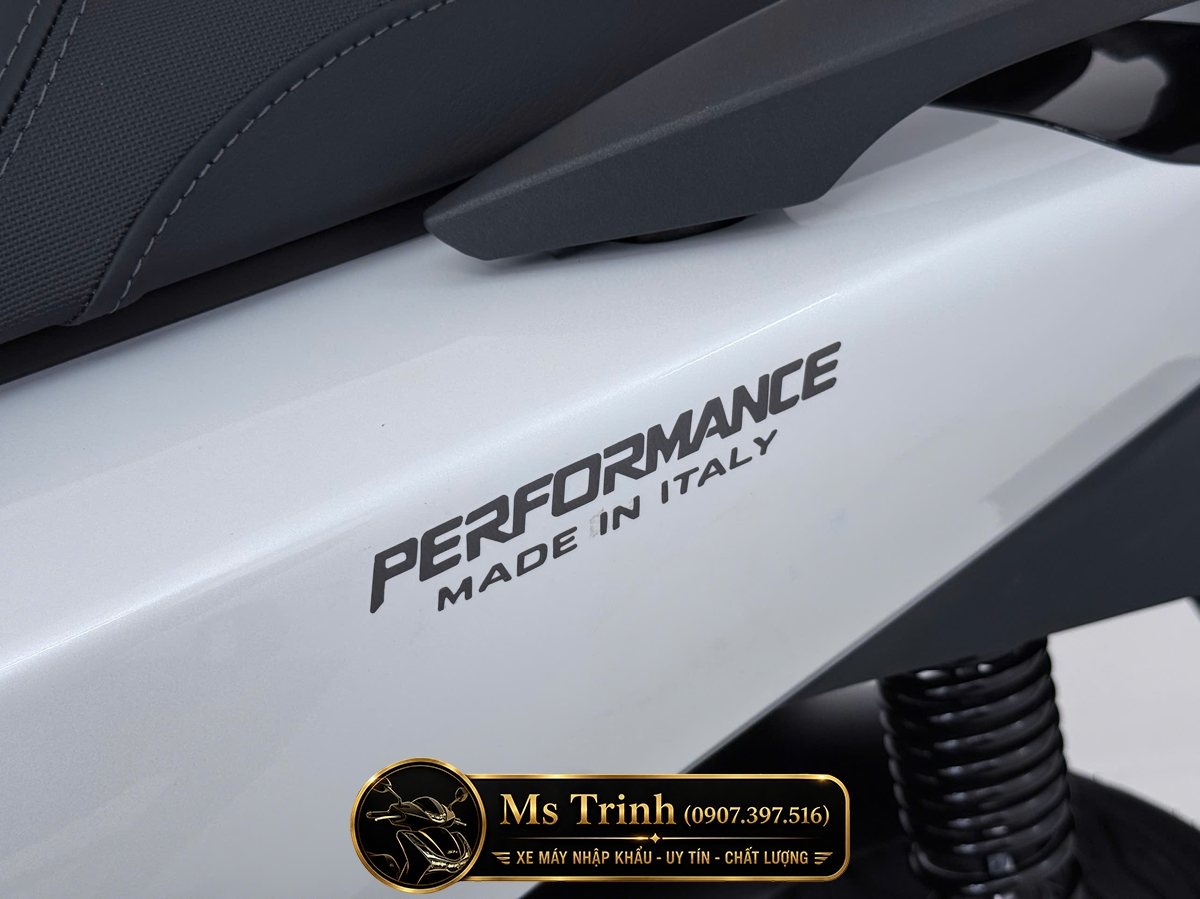 Honda SH150i Special Edition Standard nhập HMR Ý màu trắng tại Khánh Hòa: Giá trị nằm trong từng chi tiết nguyên bản
