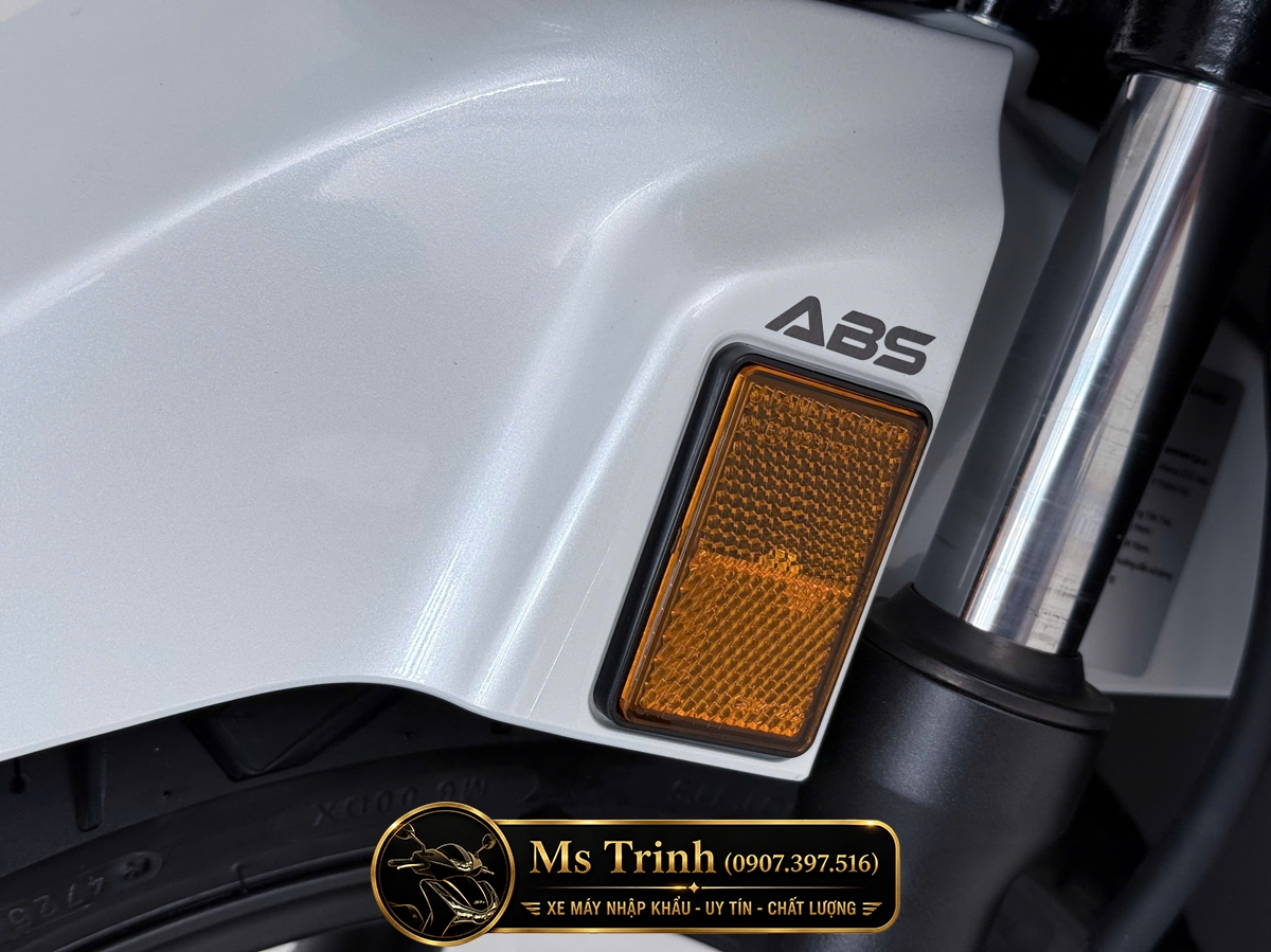 Honda SH150i Special Edition Standard nhập HMR Ý màu trắng tại Khánh Hòa: Giá trị nằm trong từng chi tiết nguyên bản