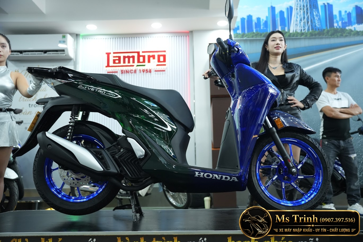 Honda SH150i Vetro Sapphire - Green tại Khánh Hòa: SH Ý 2 trong 1 giới hạn 200 xe
