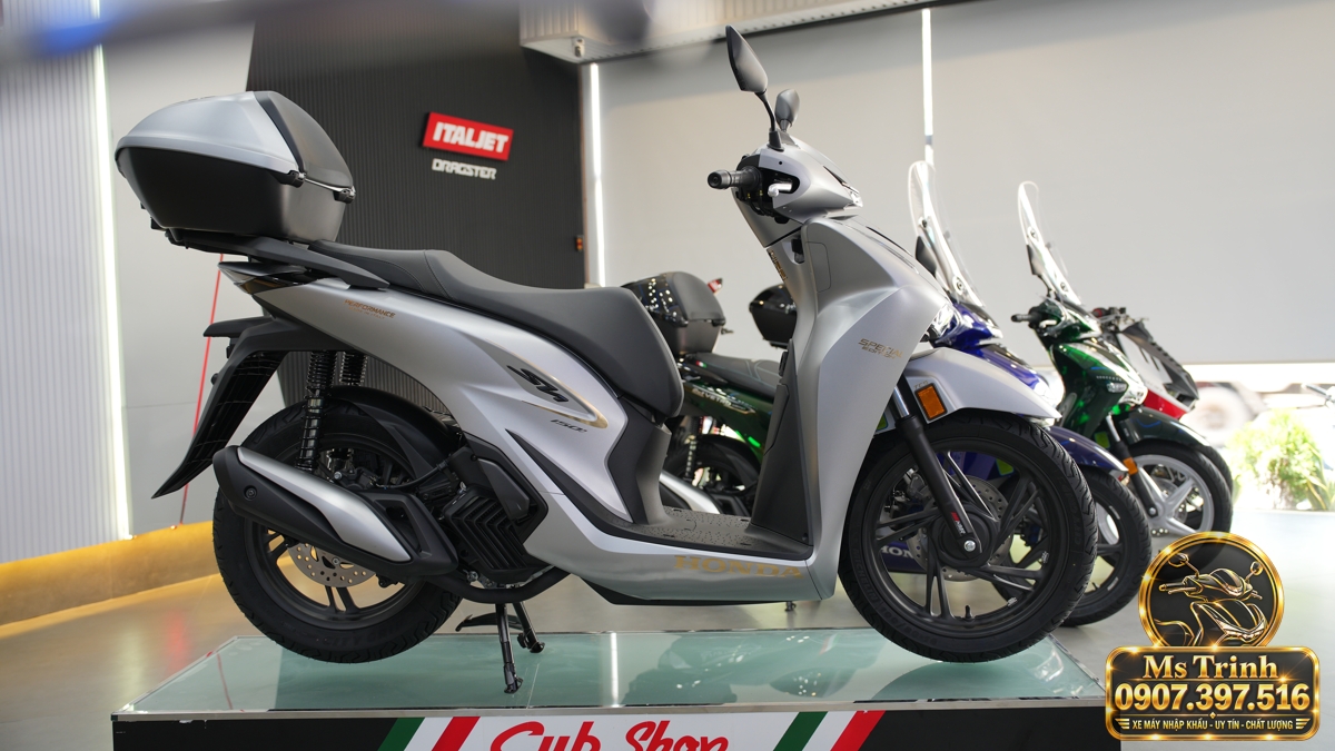 Honda SH150i Ý xám bạc 2027 tại Khánh Hòa - Nhập Ý, tem vàng sang trọng, giá tốt