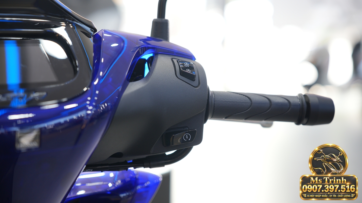 Honda SH150 Vetro Blue 2027 tại Khánh Hòa - Xanh Sapphire trong suốt, nhập Ý sang trọng