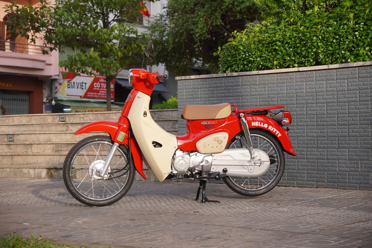 Honda Super Cub 50cc Hello Kitty Edition, Made In Japan, Hàng Hiếm tại Khánh Hòa
