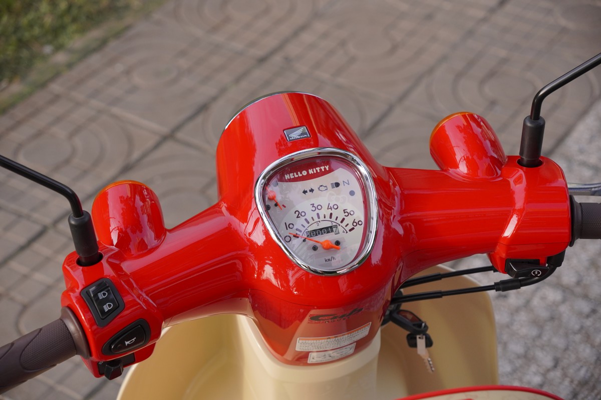 Honda Super Cub 50cc Hello Kitty Edition, Made In Japan, Hàng Hiếm tại Khánh Hòa