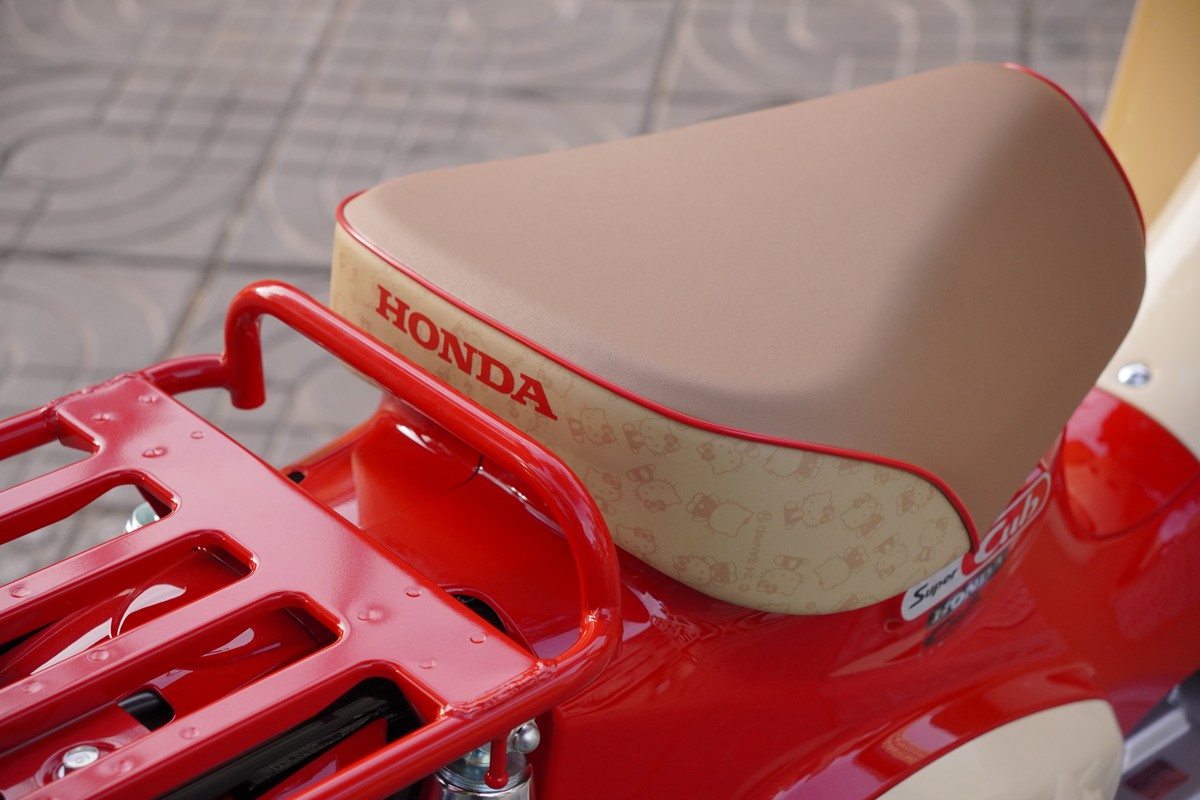 Honda Super Cub 50cc Hello Kitty Edition, Made In Japan, Hàng Hiếm tại Khánh Hòa