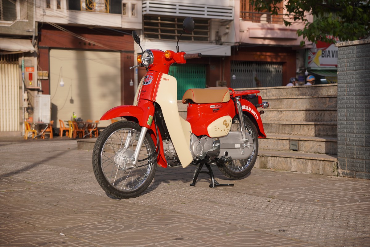 Honda Super Cub 50cc Hello Kitty Edition, Made In Japan, Hàng Hiếm tại Khánh Hòa