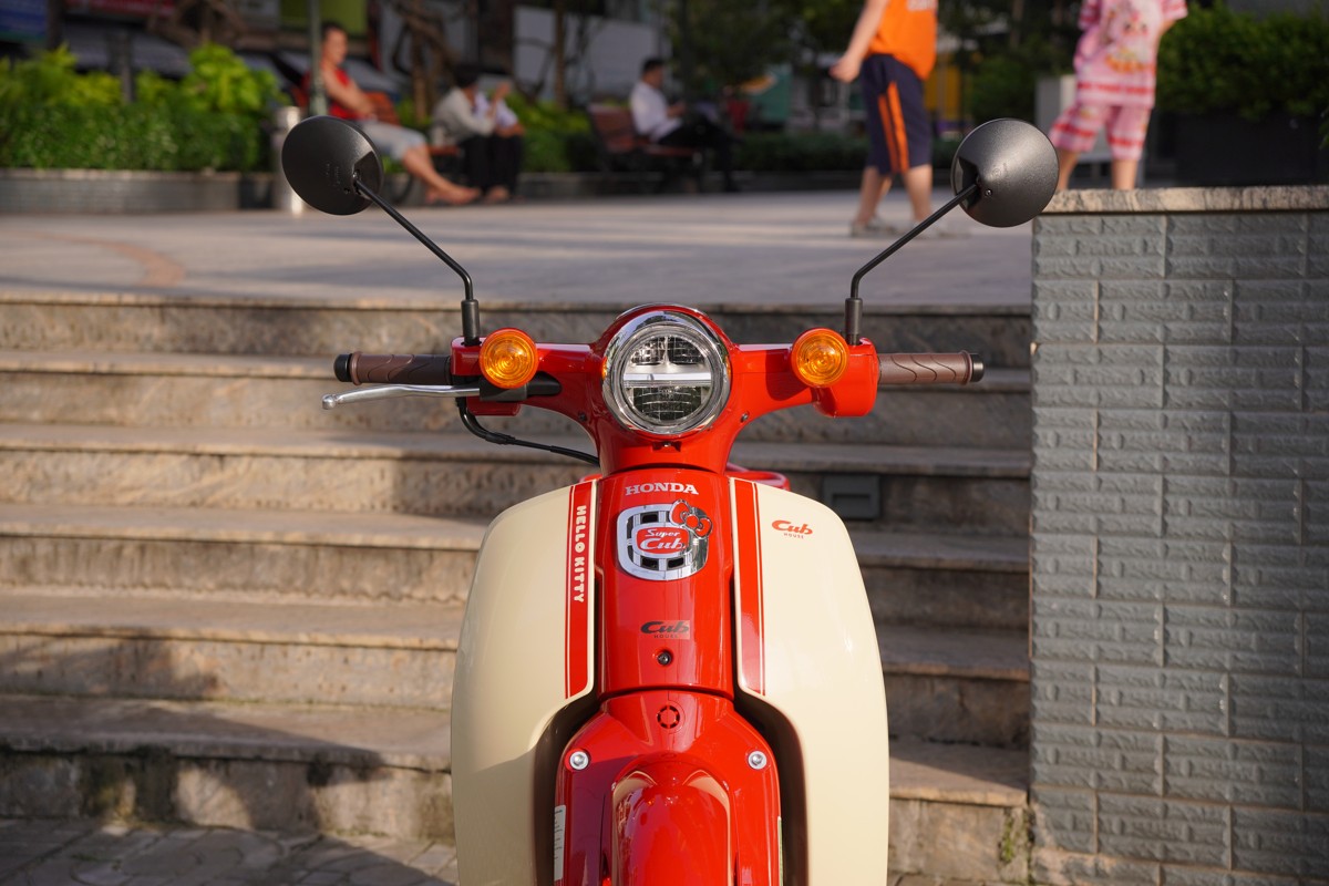 Honda Super Cub 50cc Hello Kitty Edition, Made In Japan, Hàng Hiếm tại Khánh Hòa