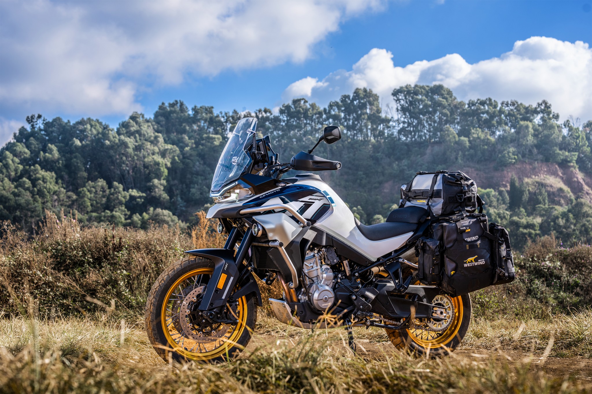 CF Moto 800MT Explorer 2025, ADV Cao Cấp Nhất, Chính Hãng, Giá Tốt tại Khánh Hòa