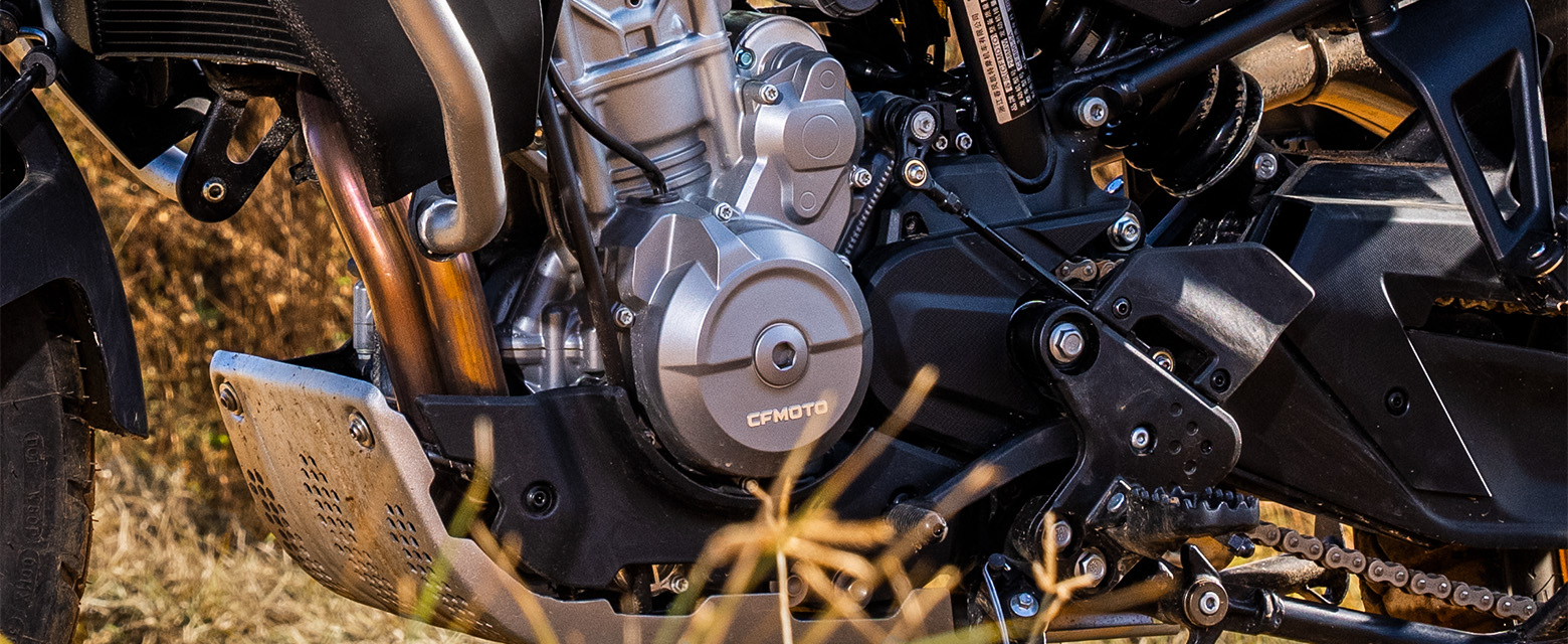 CF Moto 800MT Explorer 2025, ADV Cao Cấp Nhất, Chính Hãng, Giá Tốt tại Khánh Hòa