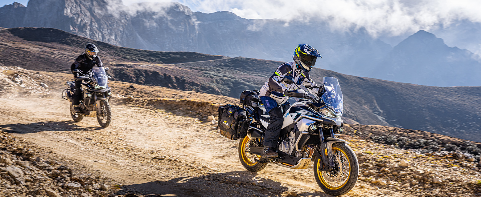 CF Moto 800MT Explorer 2025, ADV Cao Cấp Nhất, Chính Hãng, Giá Tốt tại Khánh Hòa