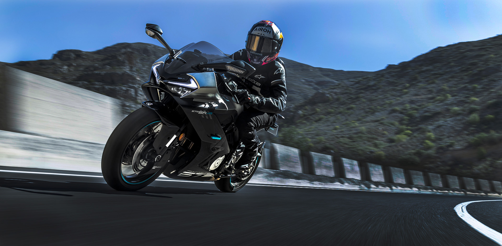 CF Moto 675SR-R 2025 3 Xi Lanh Ngang, Siêu Thể Thao, Giá Rẻ tại Khánh Hòa