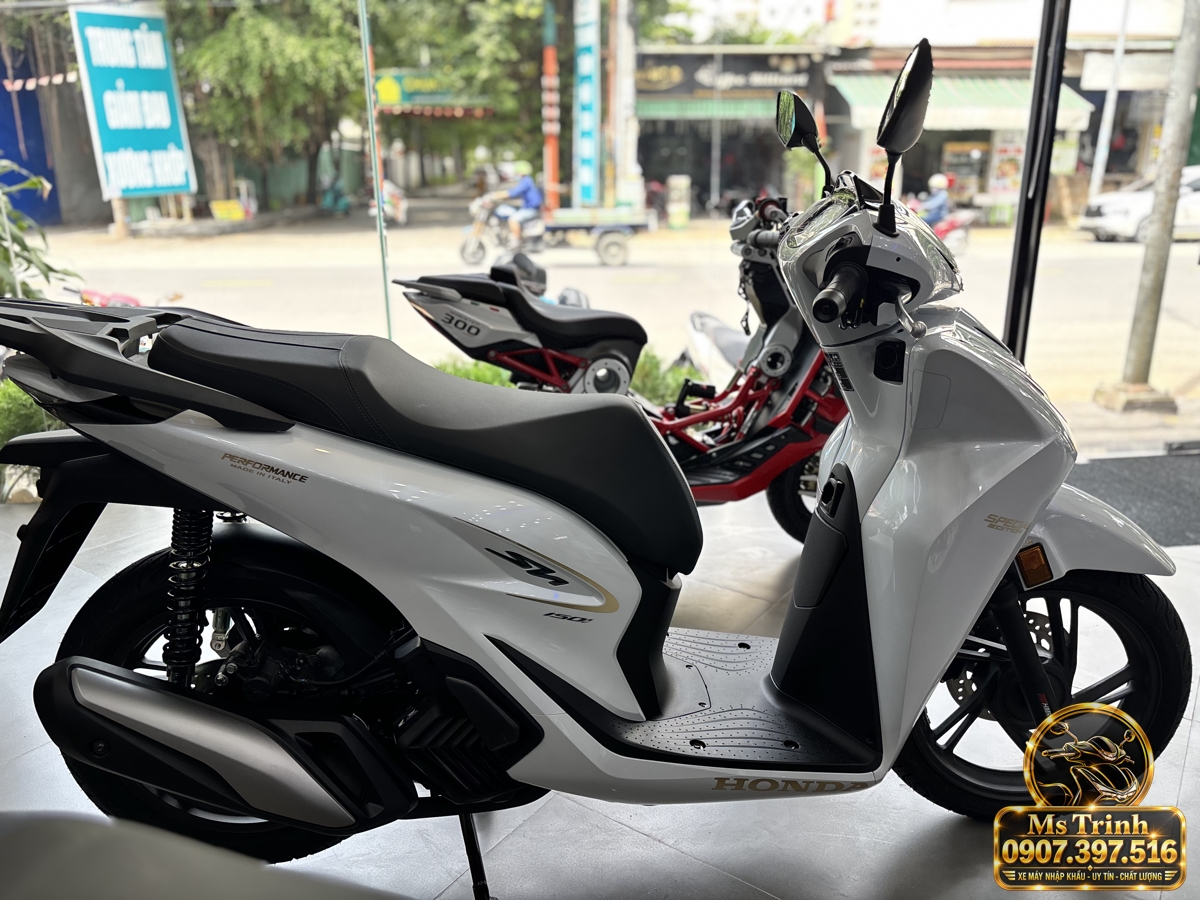 SH150i Ý 2027 màu trắng tại Khánh Hòa - Nhập khẩu nguyên chiếc, thiết kế sang trọng, giá tốt