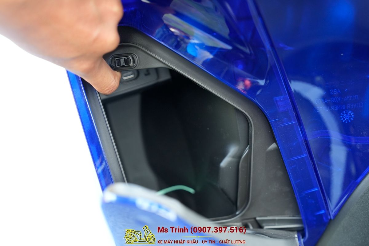 Honda SH150 Vetro Blue 2026 Limited Edition - Siêu phẩm SH Ý dàn áo xanh trong suốt cực hiếm tại Khánh Hòa