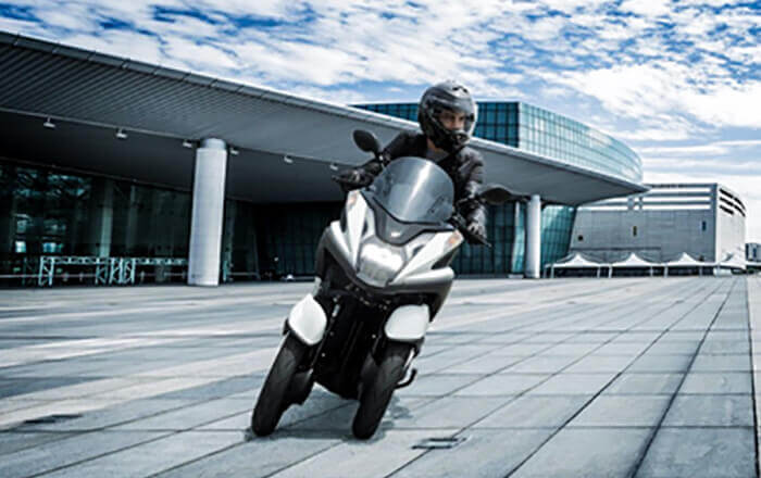 Yamaha Tricity 155 2025, Tay Ga bánh Kép Độc Đáo, Lần Đầu Tiên Có Tại Khánh Hòa