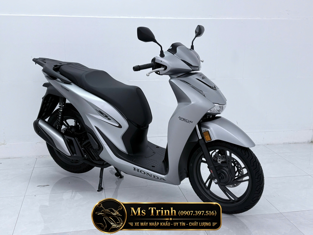 Honda SH150i HMR màu bạc phù hợp người yêu xe nhập khẩu nguyên bản Honda SH150i Special Edition HMR màu bạc có giá trị sử dụng và sưu tầm