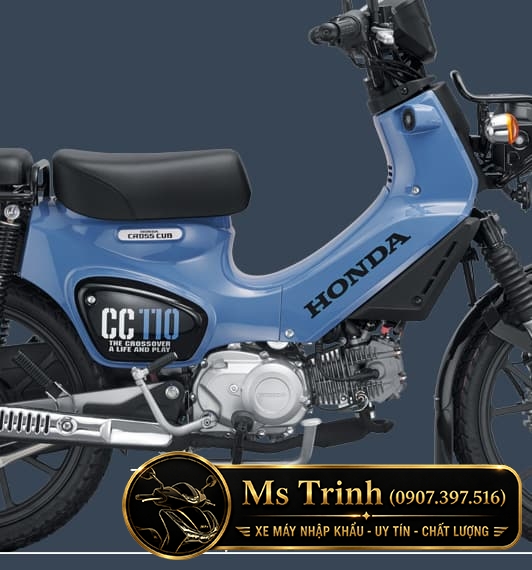 Thân xe Honda Cross Cub 110 2026 màu xanh với logo Honda và ốp hông CC110